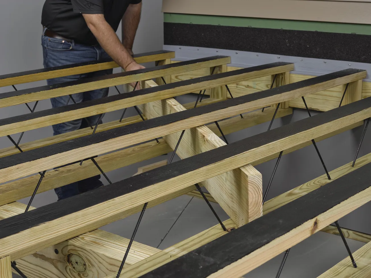 HYBRID DECKING JOISTS