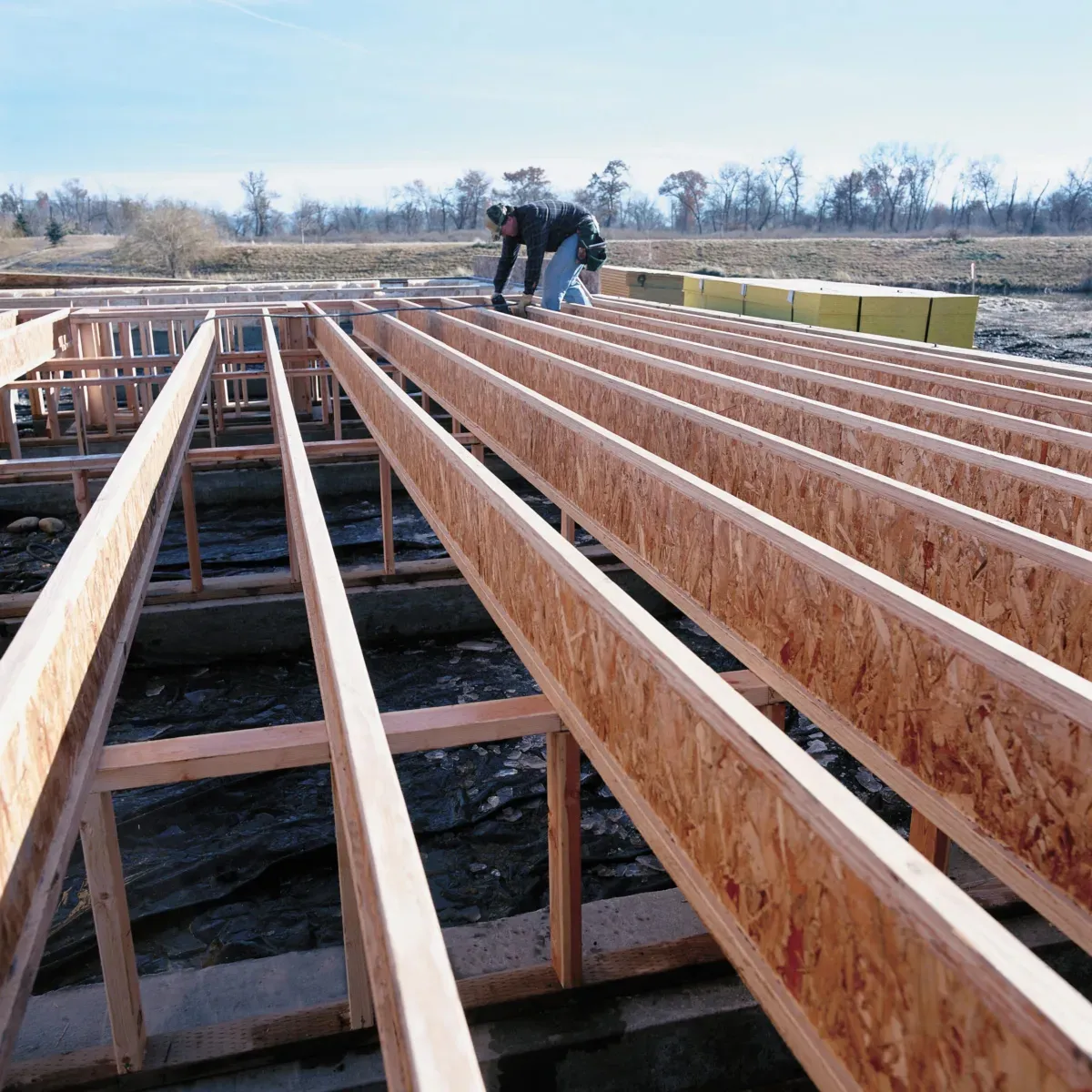 PWT, DOMTAR EXTEND PARTNERSHIP