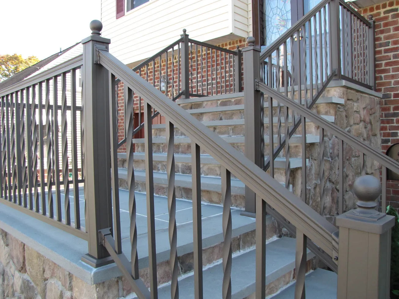 PRIMESOURCE EXPANDS KEYLINK RAILING TO FLORIDA, PACIFIC NORTHWEST